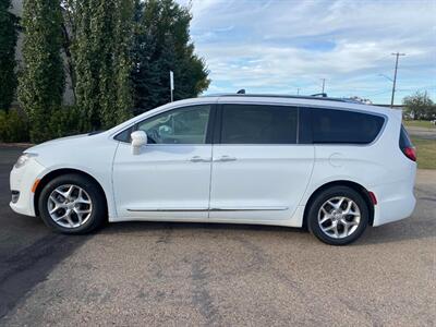 2018 Chrysler Pacifica Touring L Plus 3.6L 6cyl   - Photo 2 - Edmonton, AB T5L 2J7