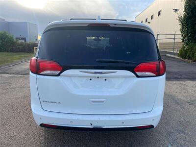 2018 Chrysler Pacifica Touring L Plus 3.6L 6cyl   - Photo 4 - Edmonton, AB T5L 2J7