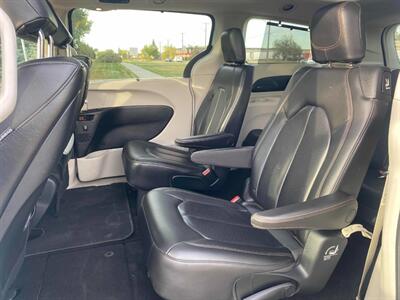 2018 Chrysler Pacifica Touring L Plus 3.6L 6cyl   - Photo 9 - Edmonton, AB T5L 2J7