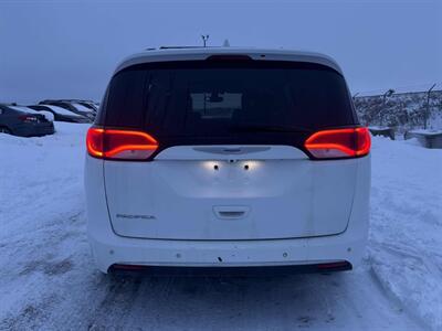2018 Chrysler Pacifica Touring L Plus 3.6L 6cyl   - Photo 5 - Edmonton, AB T5L 2J7