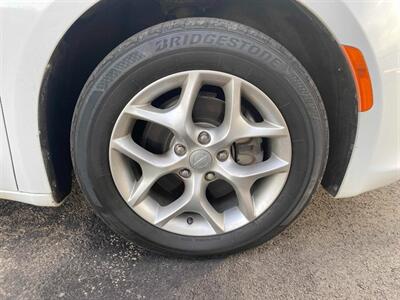 2018 Chrysler Pacifica Touring L Plus 3.6L 6cyl   - Photo 10 - Edmonton, AB T5L 2J7