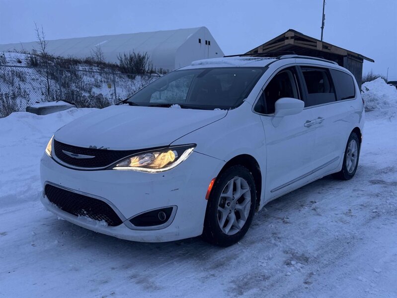2018 Chrysler Pacifica Touring L Plus 3.6L 6cyl   - Photo 1 - Edmonton, AB T5L 2J7