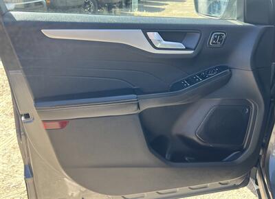 2024 Ford Escape Platinum Moonroof  AWD - Photo 17 - St Albert, AB T8N 3Z7