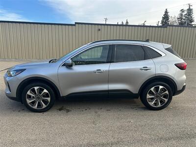 2024 Ford Escape Platinum Moonroof AWD - Photo 2 - St Albert, AB T8N 3Z7