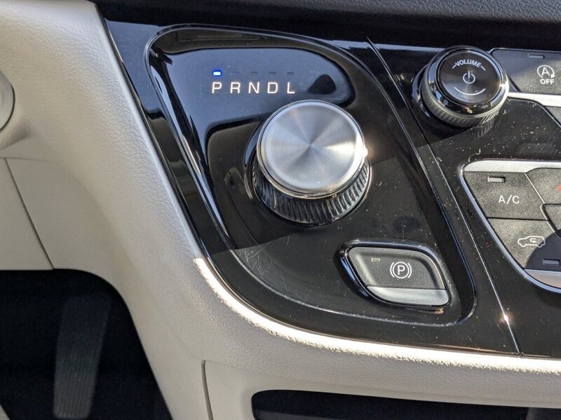 2024 Chrysler Grand Caravan SXT - Photo 21 - St Albert, AB T8N 3Z7