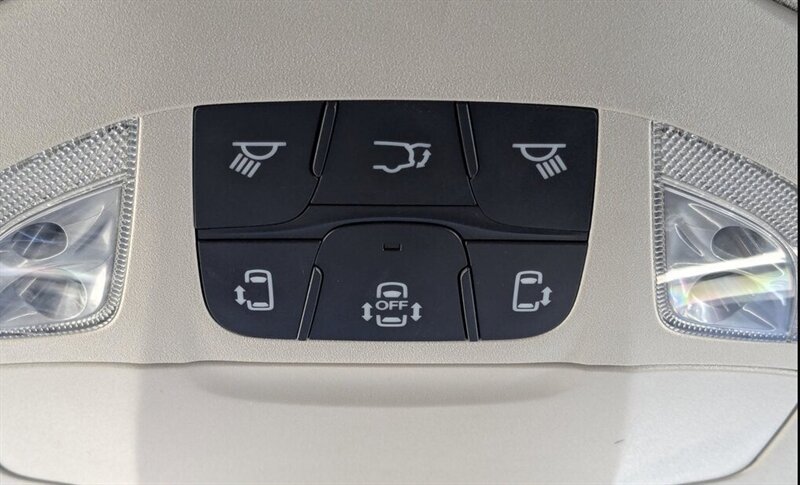 2024 Chrysler Grand Caravan SXT - Photo 18 - St Albert, AB T8N 3Z7