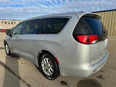 2024 Chrysler Grand Caravan SXT - Photo 6 - St Albert, AB T8N 3Z7