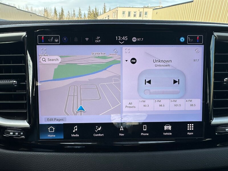 2024 Chrysler Grand Caravan SXT - Photo 13 - St Albert, AB T8N 3Z7