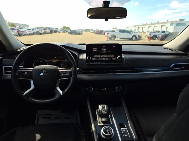 2023 Mitsubishi Outlander ES AWD - Photo 8 - St Albert, AB T8N 3Z7