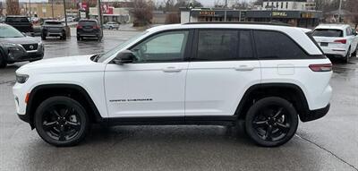 2023 Jeep Grand Cherokee Limited Black Pack  4x4 - Photo 3 - St Albert, AB T8N 3Z7