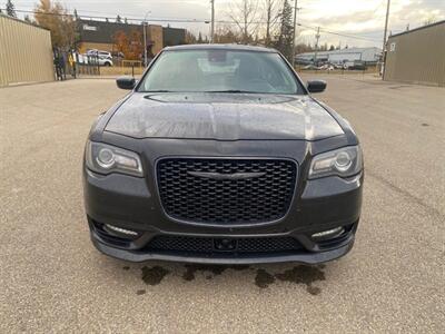 2023 Chrysler 300 Series Touring L   - Photo 5 - St Albert, AB T8N 3Z7