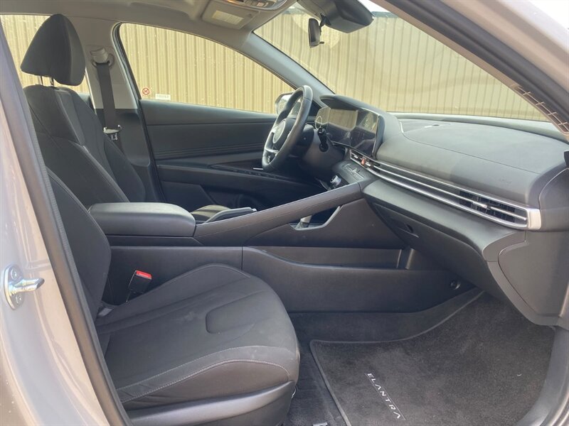 2025 Hyundai ELANTRA Preferred Tech Package - Photo 15 - St Albert, AB T8N 3Z7
