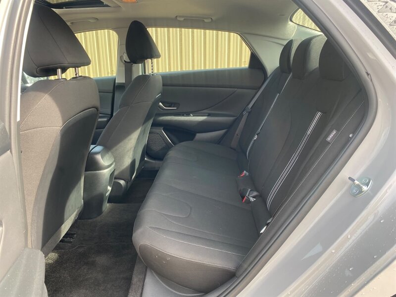 2025 Hyundai ELANTRA Preferred Tech Package - Photo 16 - St Albert, AB T8N 3Z7