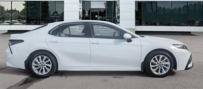 2024 Toyota Camry SE Leather   - Photo 6 - St Albert, AB T8N 3Z7