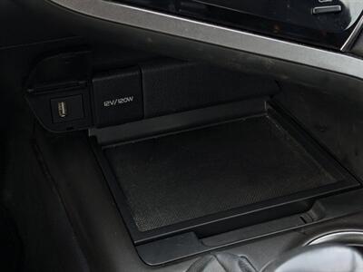 2024 Toyota Camry SE Leather   - Photo 20 - St Albert, AB T8N 3Z7