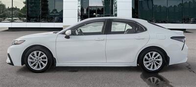 2024 Toyota Camry SE Leather   - Photo 3 - St Albert, AB T8N 3Z7