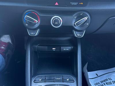 2023 Kia Rio 5-Door LX+   - Photo 13 - Acheson, AB T7X 5A3