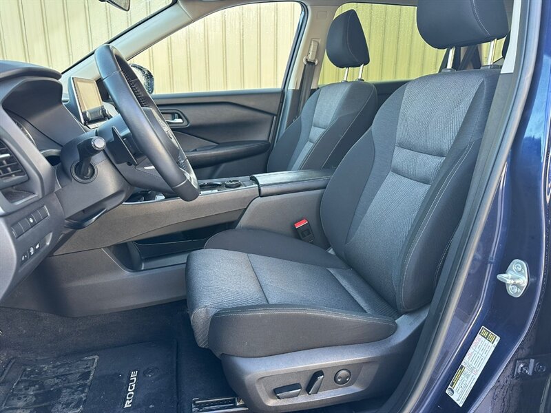 2024 Nissan Rogue SV Moonroof AWD - Photo 11 - St Albert, AB T8N 3Z7