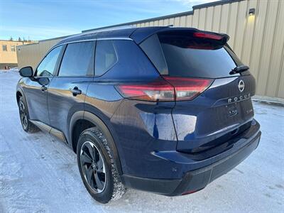 2024 Nissan Rogue SV Moonroof AWD - Photo 6 - St Albert, AB T8N 3Z7