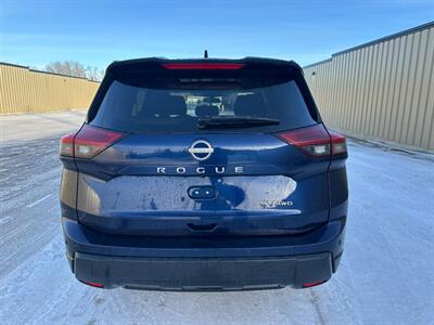 2024 Nissan Rogue SV Moonroof AWD - Photo 7 - St Albert, AB T8N 3Z7