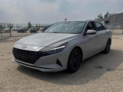 2023 Hyundai Elantra SEL Sedan