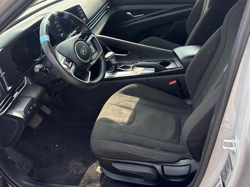 2023 Hyundai Elantra SEL - Photo 8 - Acheson, AB T7X 5A3