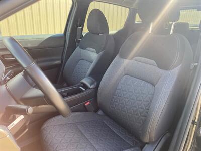 2025 Nissan Kicks SV AWD   - Photo 8 - St Albert, AB T8N 3Z7