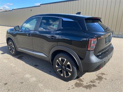 2025 Nissan Kicks SV AWD   - Photo 3 - St Albert, AB T8N 3Z7