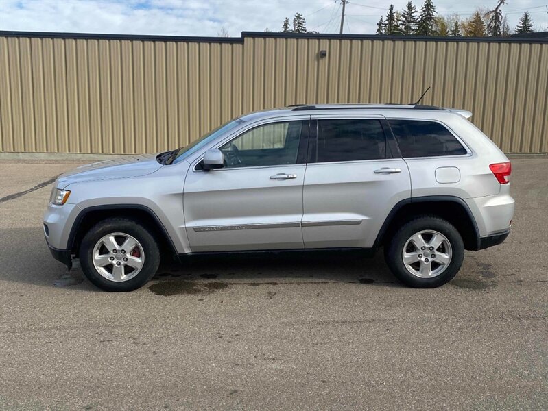 2013 Jeep Grand Cherokee Laredo - Photo 2 - St Albert, AB T8N 3Z7