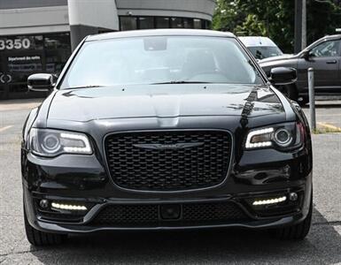 2023 Chrysler 300 Series Touring L   - Photo 3 - St Albert, AB T8N 3Z7