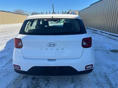 2024 Hyundai VENUE Preferred   - Photo 7 - St Albert, AB T8N 3Z7