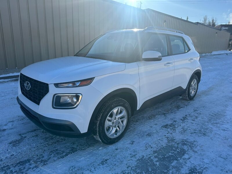 2024 Hyundai VENUE Preferred   - Photo 1 - St Albert, AB T8N 3Z7