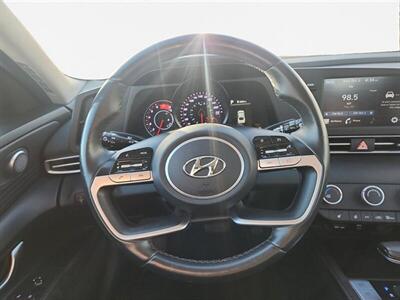 2022 Hyundai ELANTRA Preferred   - Photo 12 - St Albert, AB T8N 3Z7