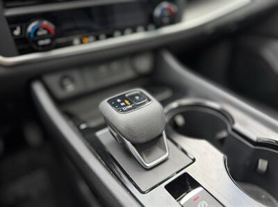 2024 Nissan Rogue SV Premium Moonroof  AWD - Photo 16 - St Albert, AB T8N 3Z7