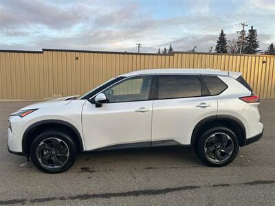 2024 Nissan Rogue SV Premium Moonroof AWD - Photo 2 - St Albert, AB T8N 3Z7