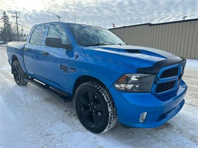 2019 RAM 1500 Classic Express Blackout  Crew Cab 4x4 - Photo 5 - St Albert, AB T8N 3Z7