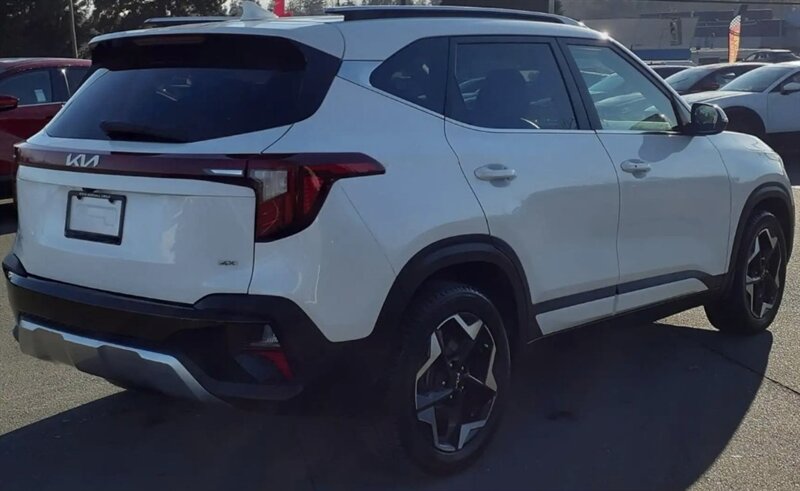 2024 Kia Seltos EX Premium Leather Sunroof AWD - Photo 6 - St Albert, AB T8N 3Z7