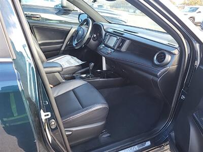 2018 Toyota RAV4 SE AWD - Photo 11 - St Albert, AB T8N 3Z7