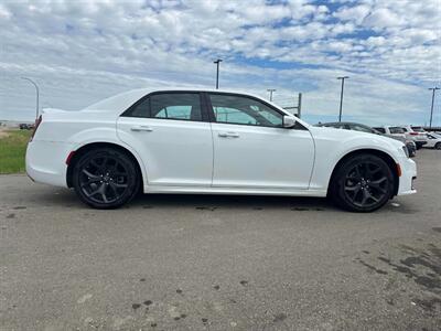 2022 Chrysler 300 Series S V6   - Photo 7 - Edmonton, AB T5L 2J7