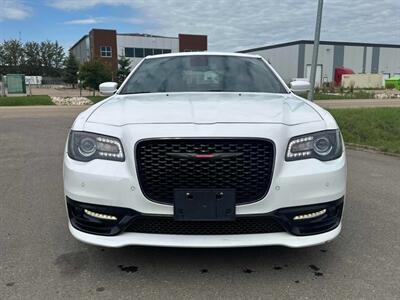 2022 Chrysler 300 Series S V6   - Photo 2 - Edmonton, AB T5L 2J7