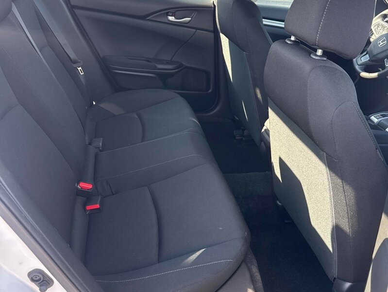 2019 Honda Civic DX - Photo 11 - St Albert, AB T8N 3Z7