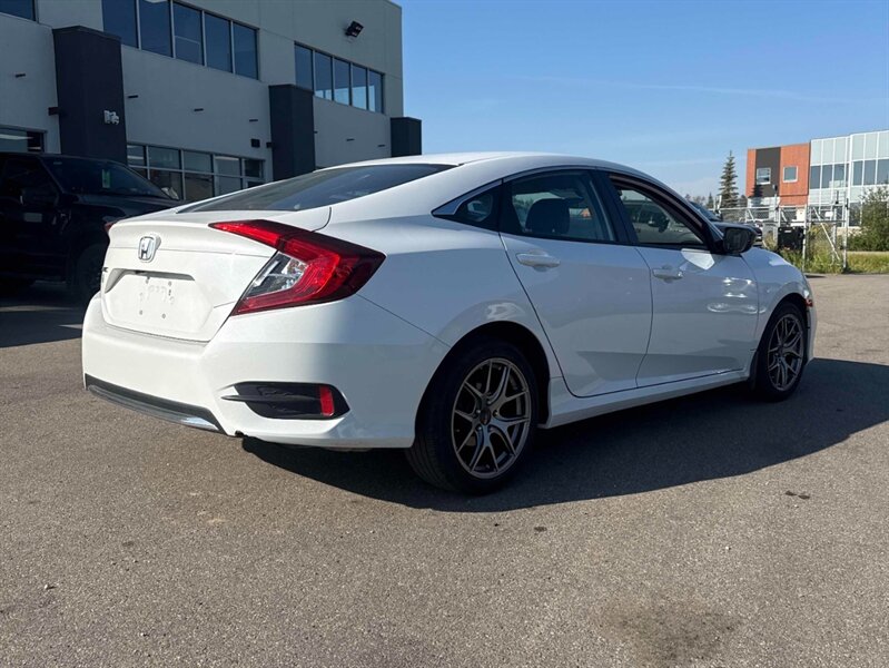 2019 Honda Civic DX - Photo 5 - St Albert, AB T8N 3Z7