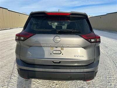 2024 Nissan Rogue SV Moonroof  AWD - Photo 6 - St Albert, AB T8N 3Z7