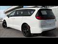 2023 Chrysler Pacifica Touring L   - Photo 6 - St Albert, AB T8N 3Z7