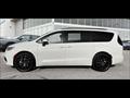 2023 Chrysler Pacifica Touring L   - Photo 4 - St Albert, AB T8N 3Z7