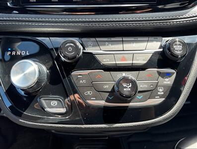 2023 Chrysler Pacifica Touring L Sunroof S package   - Photo 16 - St Albert, AB T8N 3Z7
