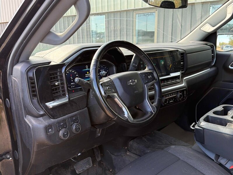 2025 Chevrolet Silverado 1500 RST 4x4 - Photo 10 - Edmonton, AB T5L 2J7