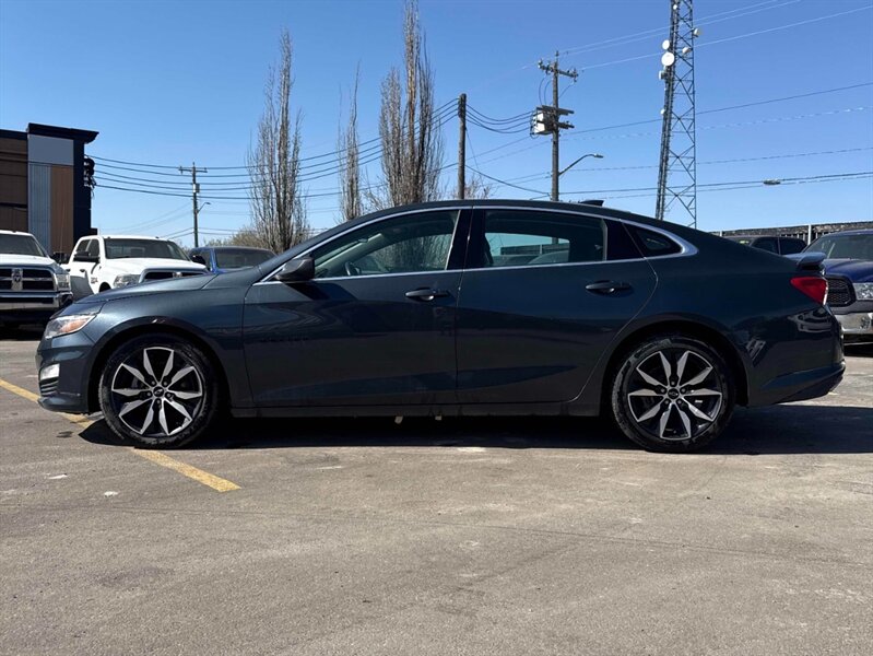 2020 Chevrolet Malibu RS - Photo 2 - Edmonton, AB T5L 2J7