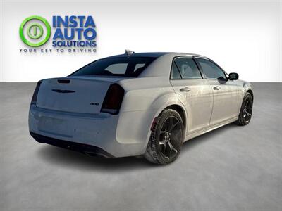 2022 Chrysler 300 Series Touring L   - Photo 5 - Edmonton, AB T5L 2J7