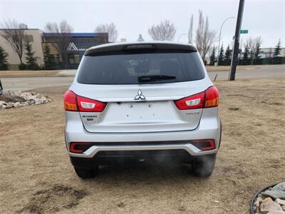 2019 Mitsubishi RVR SE AWC  AWD - Photo 4 - Edmonton, AB T5L 2J7